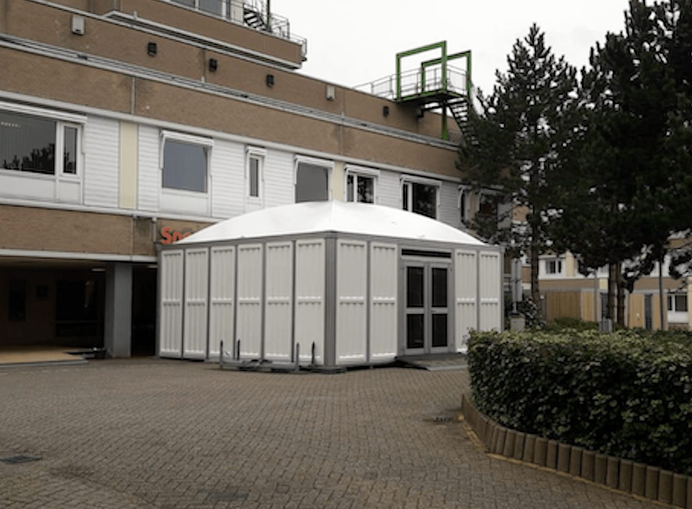 Quarantäne Zelt (Triage Zelt) von www.Interten.de in Alkmaar Zeltverleih - Zelt, Zelthalle, Leichtbauhalle für Krankenhäuser, Kliniken als Notaufnahme und Patienten-Unterkünfte