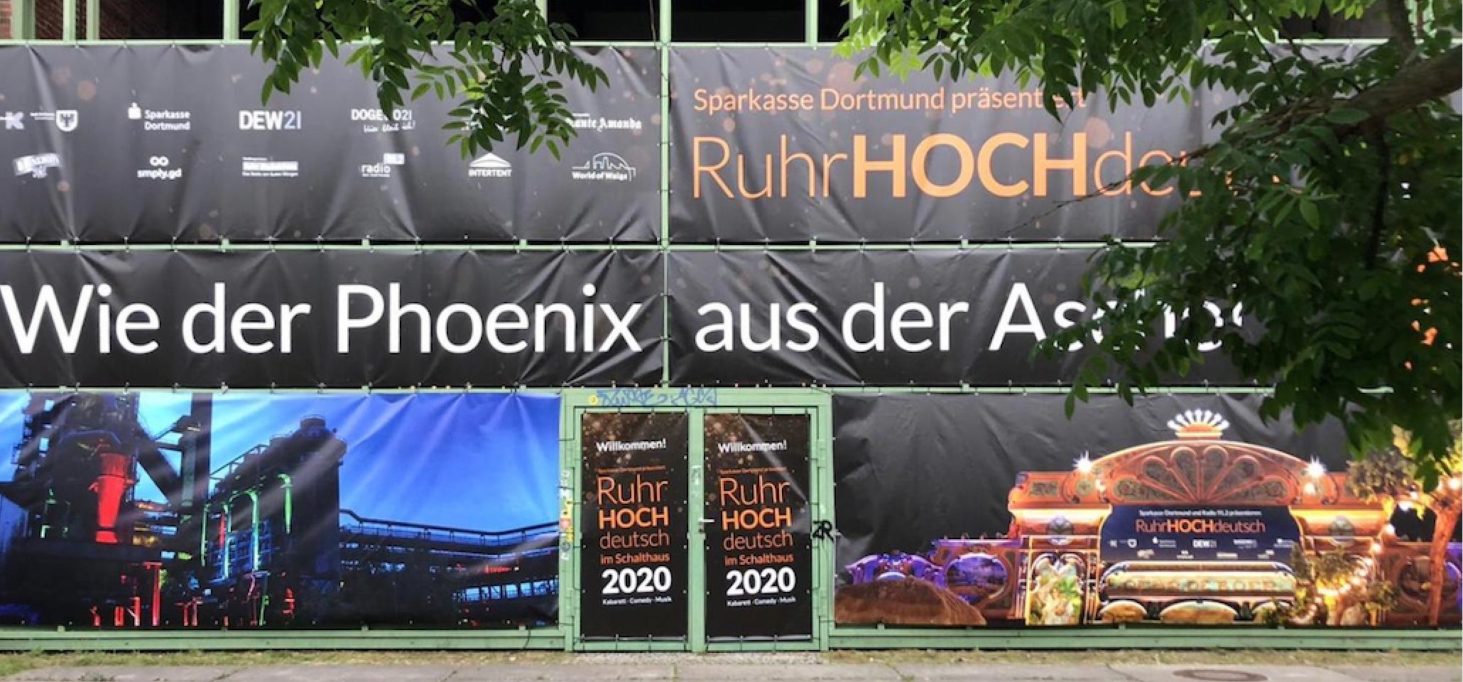 Intertent Zeltverleih aus NRW baut Eventlocation für RuhrHOCHdeutsch Festival in Schalthalle 101 auf Phoenix West in Dortmund