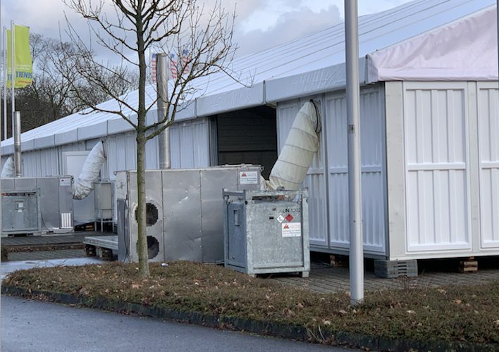 Gewerbehalle mit Heiz- und Klimaanlage von Intertent Zeltverleih aus NRW als temporäres Geschäft für Ostermann Einrichtungs-Centrum Recklinghausen