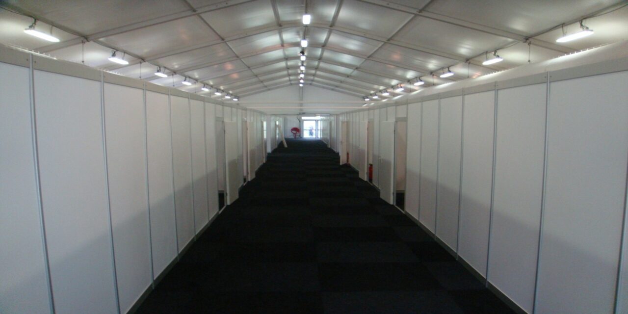 Zeltverleih Intersettle - Temporäre Unterkünfte für Notfälle und Krisensituationen - Flüchtlingsunterkünfte, Patientenunterkünfte, Notfallzelte