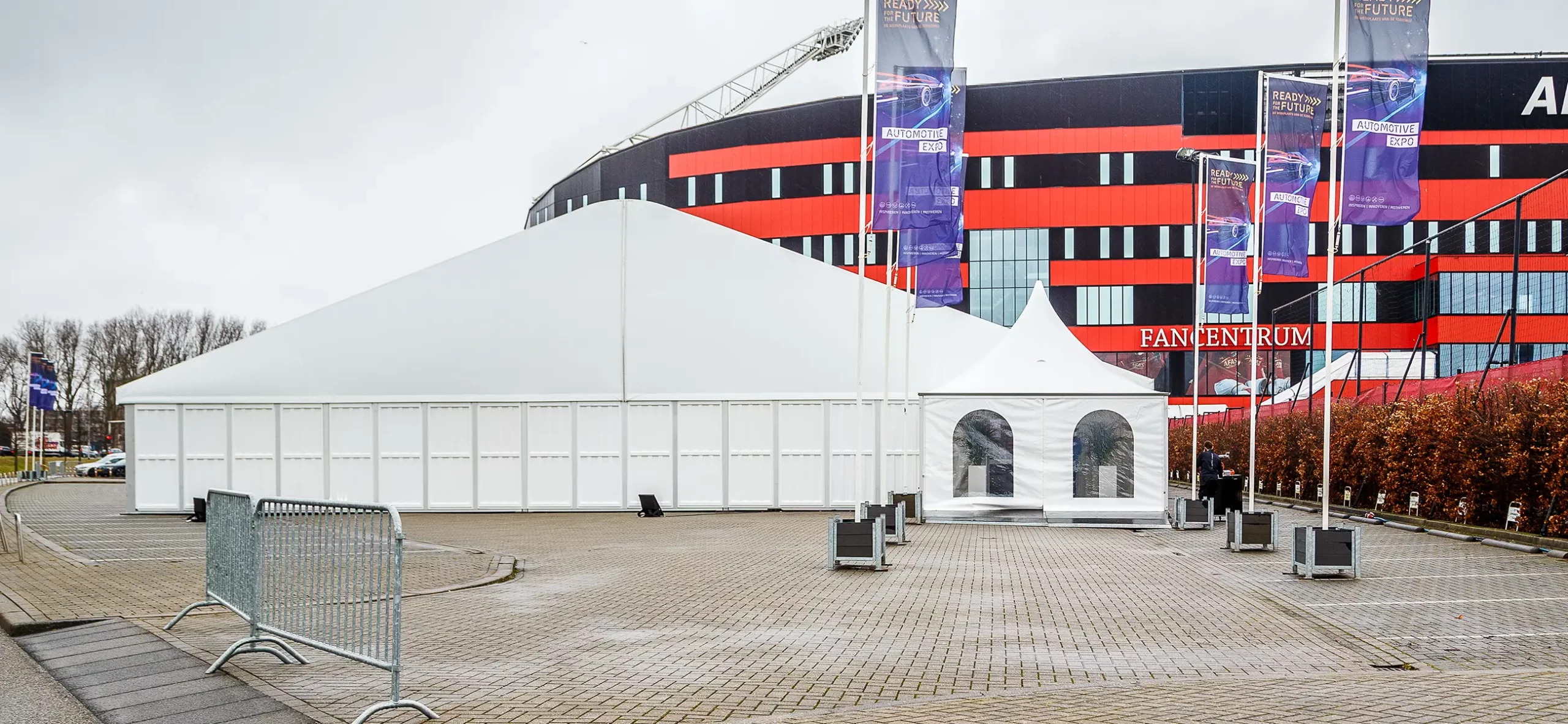 Zelthalle Alu Pavillon - Raumlösung für Sportveranstaltungen, Eventzelt, Firmenevents, Hospitality-Zelt, VIP-Zelt und Gastronomiezelt