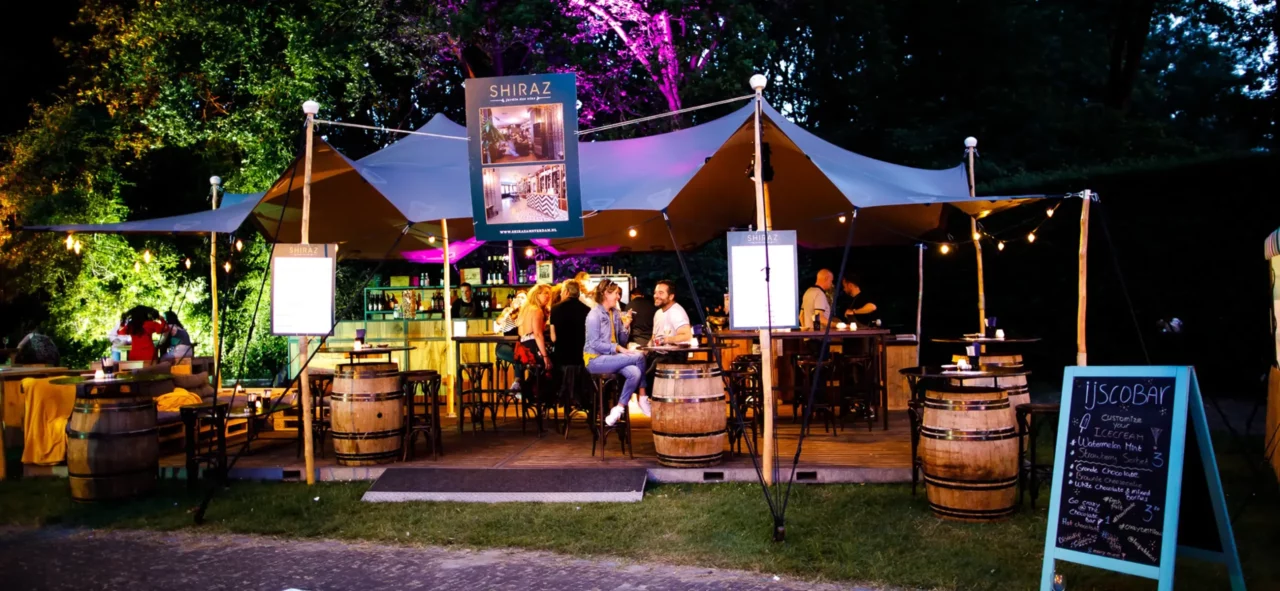 Food-Cordes, Gastro-Meilen und gastronomische events mit Stretchzelten von Intersettle Zeltverleih