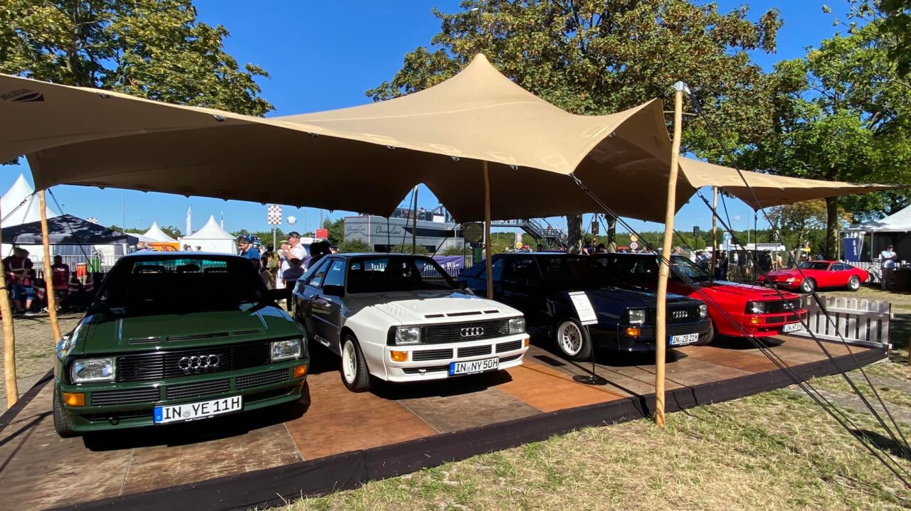 Stretchzelt zur Überdachung von Autos auf dem Oldtimer-Event Classic Days - Intersettle Zeltverleih