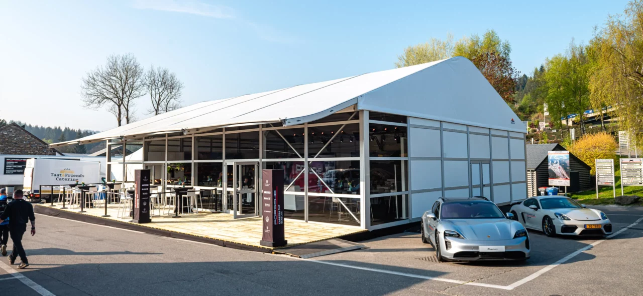 Vision-Wings-Eventzelt von Intersettle Zeltverleih - Automobile Event - Autopräsentation