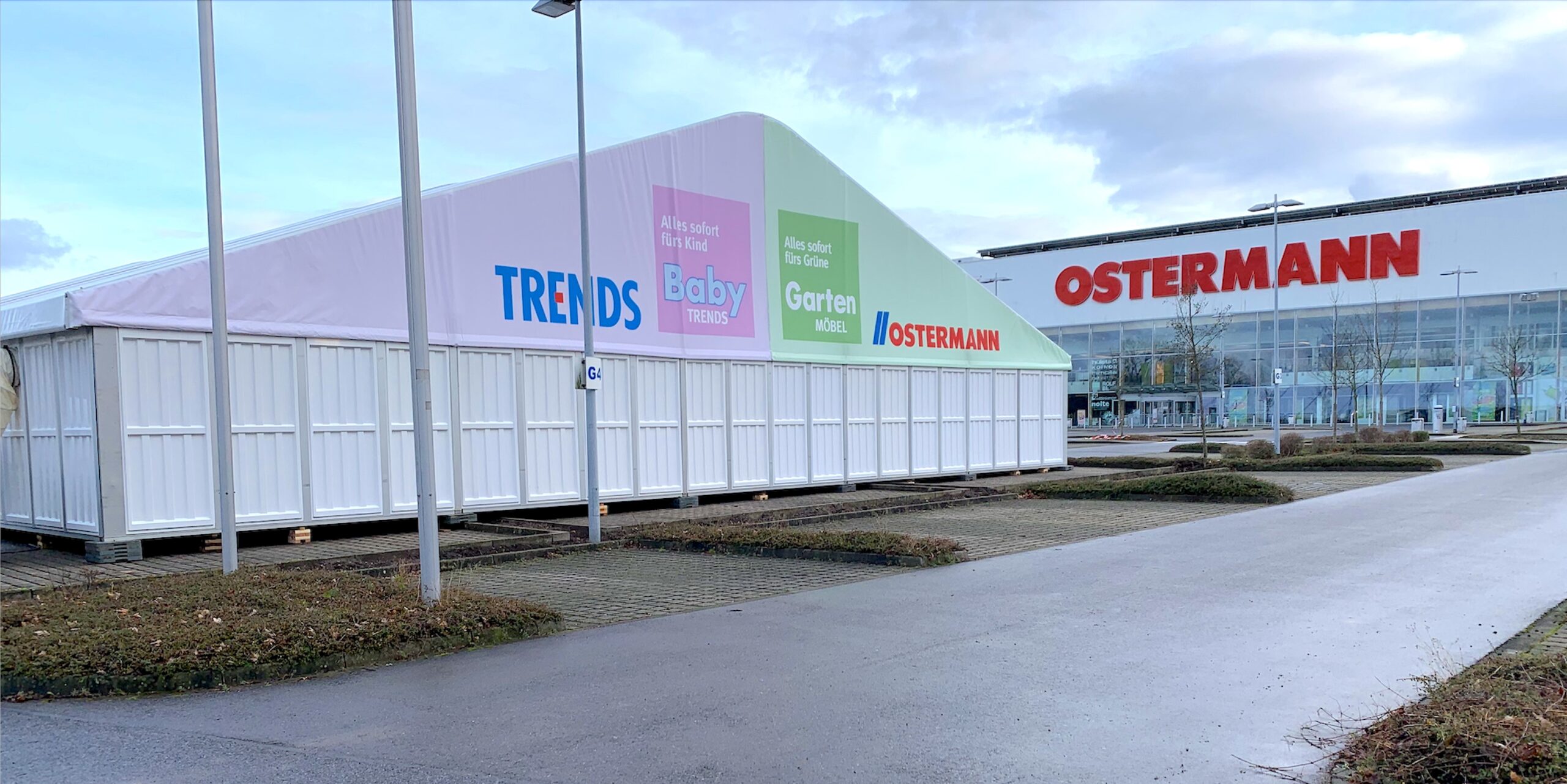 Gewerbehalle von-zeltverleih Intersettle - Hallen und Zelte für Gewerbe, Industrie, Handel und Logistik - temporäres-Geschäft-für-Ostermann-Einrichtungs-Centrum-Recklinghausen-