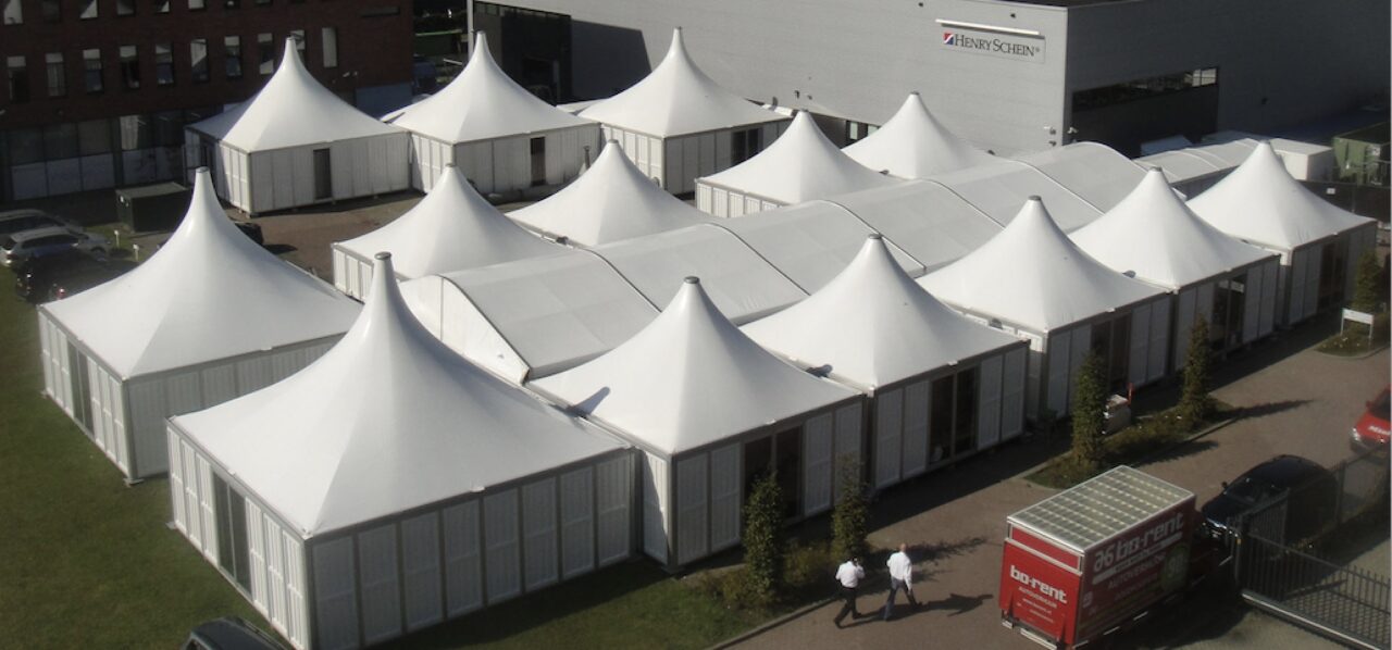 Messezelte-von-Zeltverleih-Intersettle-Zelte-Pagoden-Hallen-für-Fachmessen-Hausmessen-B2B-Messeveranstaltungem-Kundenmessen-Messestände-indoor-und-outdoor-