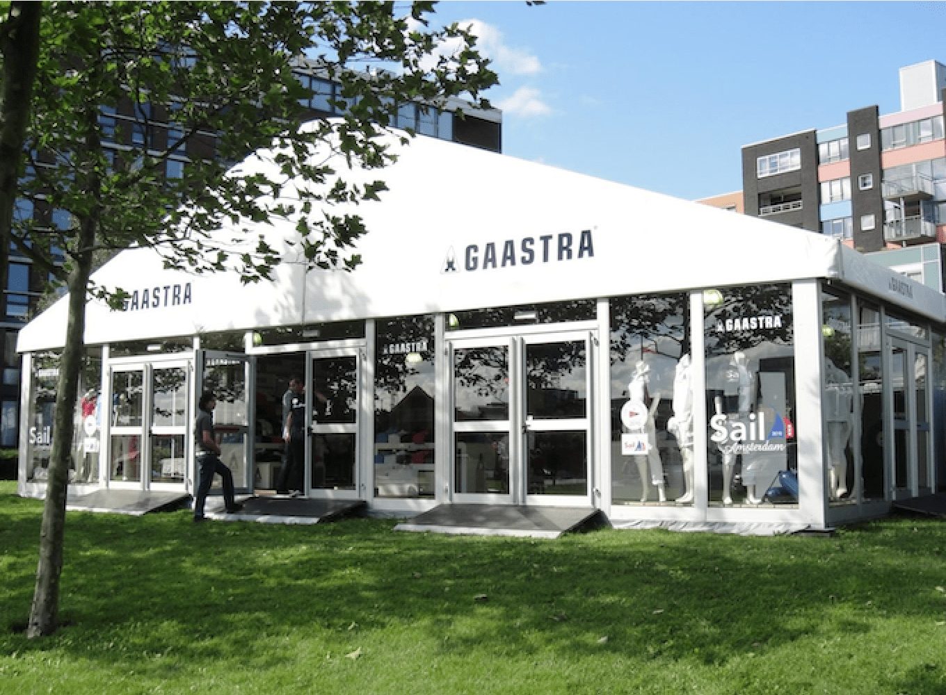 Temporärer-Verkauf-mit-outgesourcten-Verkaufsflächen-in-Zelten-Pagoden-und-Zelthallen-von-intersettle-Zeltverleih-www.intersettle.de-