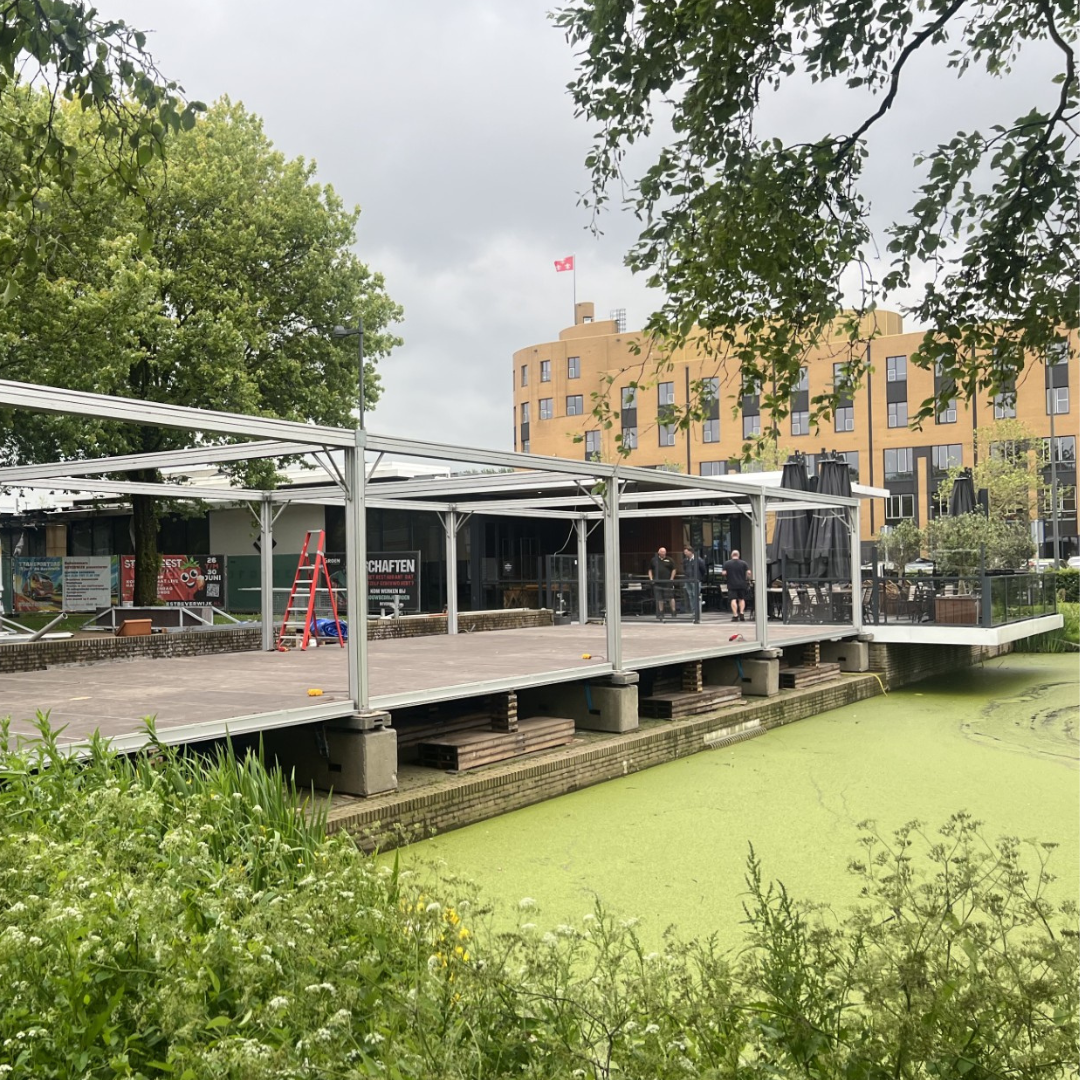 Temporäres Restaurant und Café in 4 Carré Pagoden von Intersettle Zeltverleih - tempoäre Raumlösungen bei Katastrophen - FB & LI - Brafoer (2)