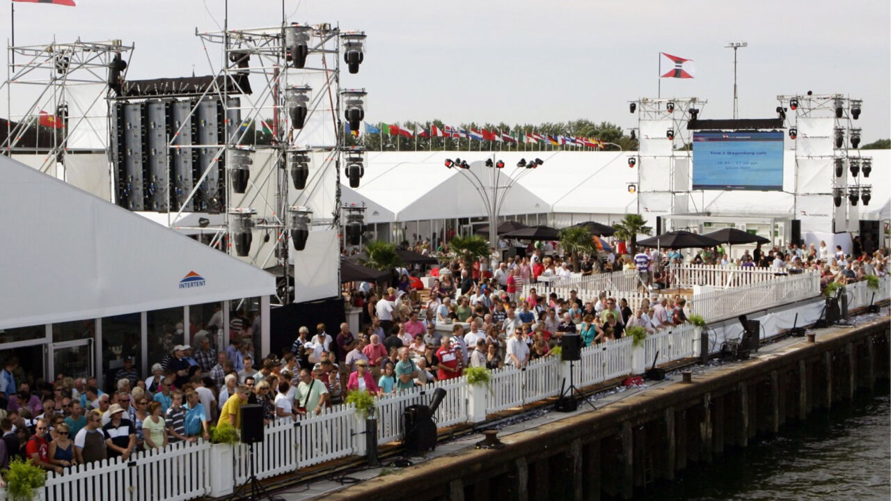 Intersettle Zelte und Hallen für Sportveranstaltungen für Empfänge, Hospitality, VIPs und Prominente - Öffentliches Event Sail Amsterdam - Partyzelt Alu Vip - Sail Amsterdam - 58