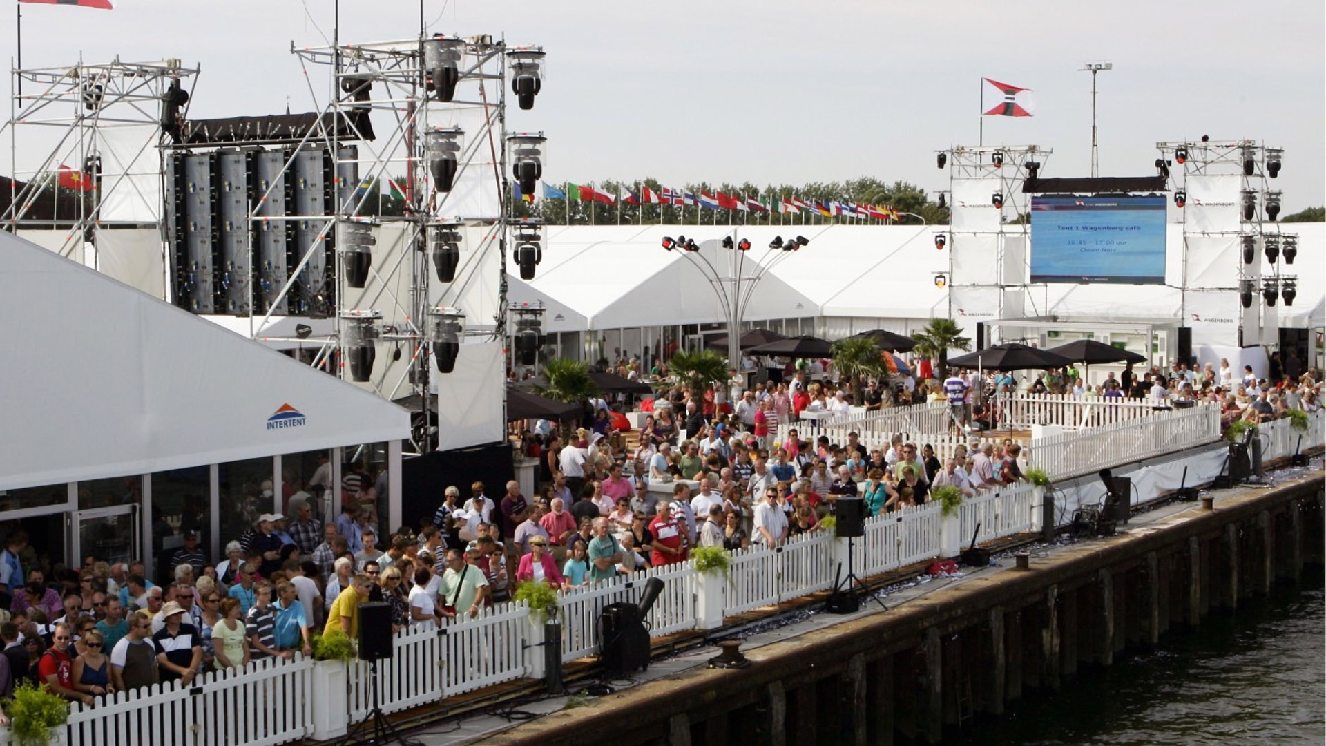 Intersettle Zelte und Hallen für Sportveranstaltungen für Empfänge, Hospitality, VIPs und Prominente - Öffentliches Event Sail Amsterdam - Partyzelt Alu Vip - Sail Amsterdam - 58