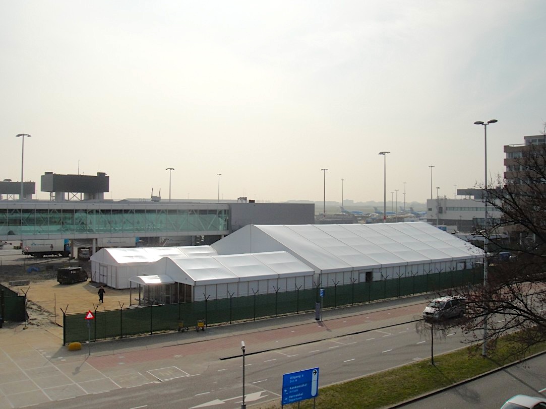 Industriehalle von Zeltverleih Intersettle am Flughafen - Gewerbehallen für Unternehmen, Behörden und Organisationen