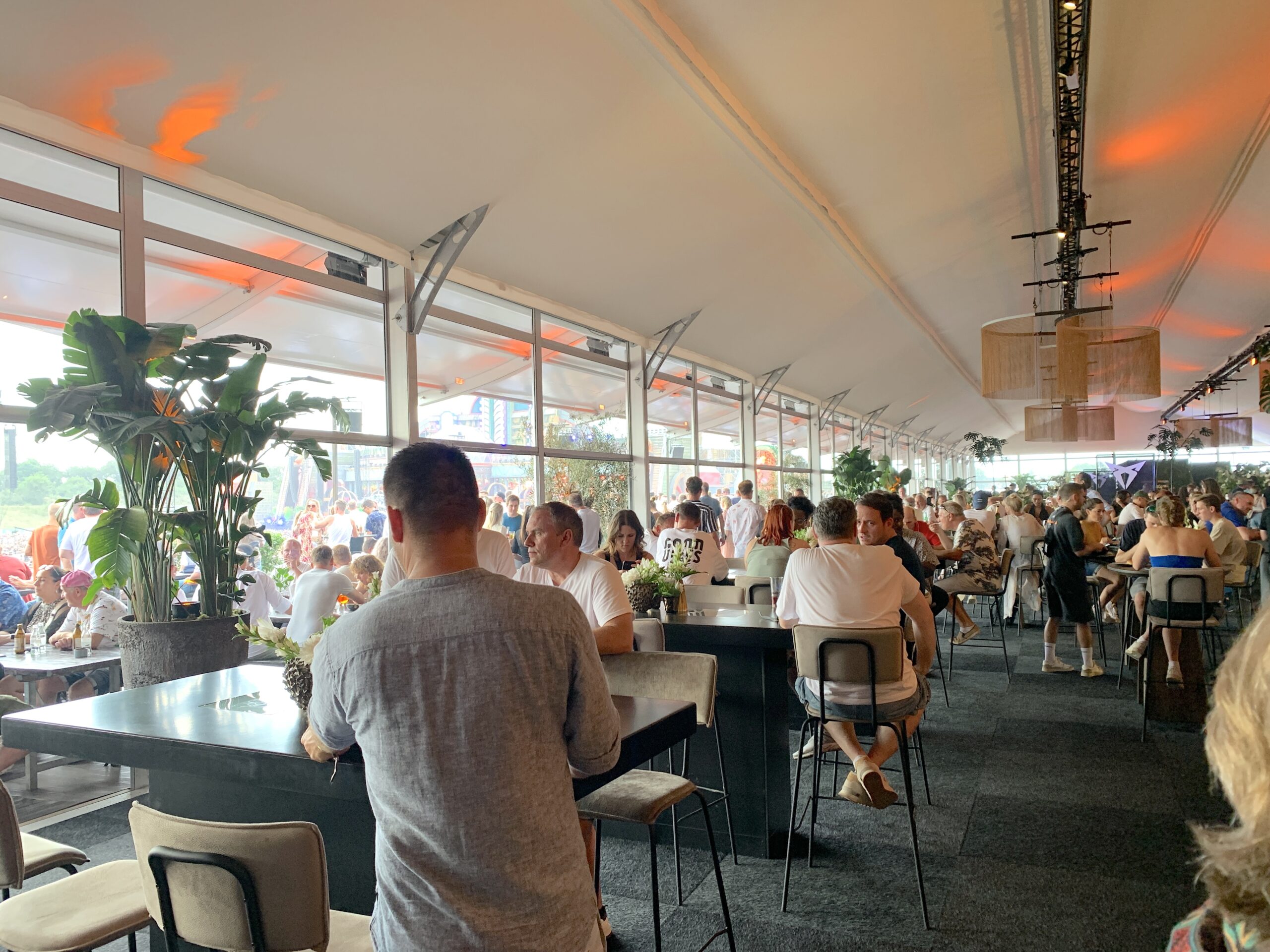 Veranstaltungszelt Vision Wings beim Parookaville Festival 2024 in Weeze - Platinum Club